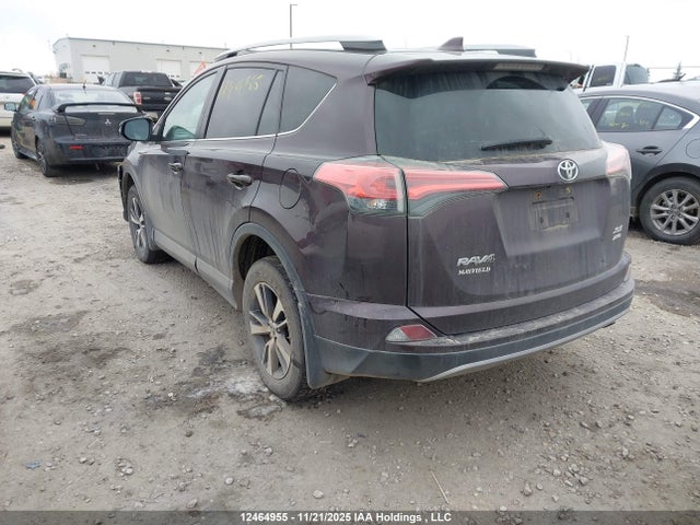 2T3RFREV3JW760449 Toyota Rav4 Adventure/xle
