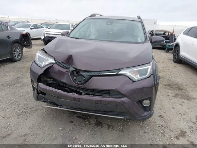2T3RFREV3JW760449 Toyota Rav4 Adventure/xle