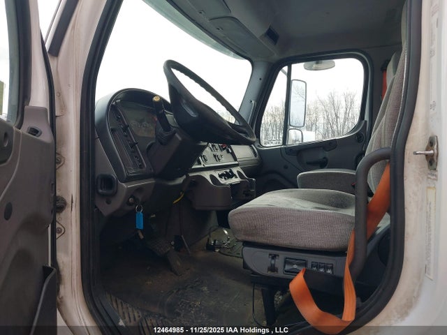 Freightliner M2 106 Medium Duty 2016 1FVACXDU4GHHD6990 Image 8