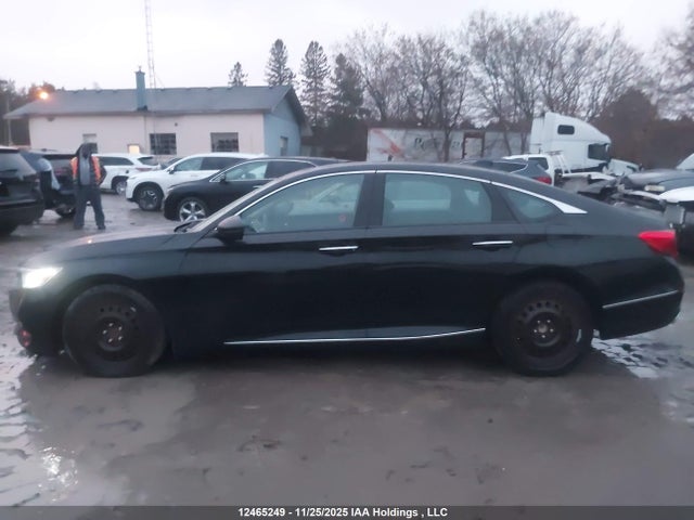 2018 Honda Accord Touring მანქანა იყიდება აუქციონზე, vin: 1HGCV1F97JA804416, აუქციონის ნომერი: 12465249