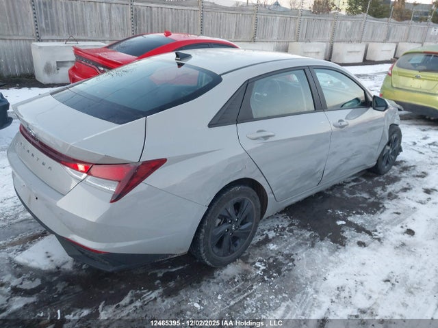 KMHLM4AGXMU072760 Hyundai Elantra Preferred Ivt