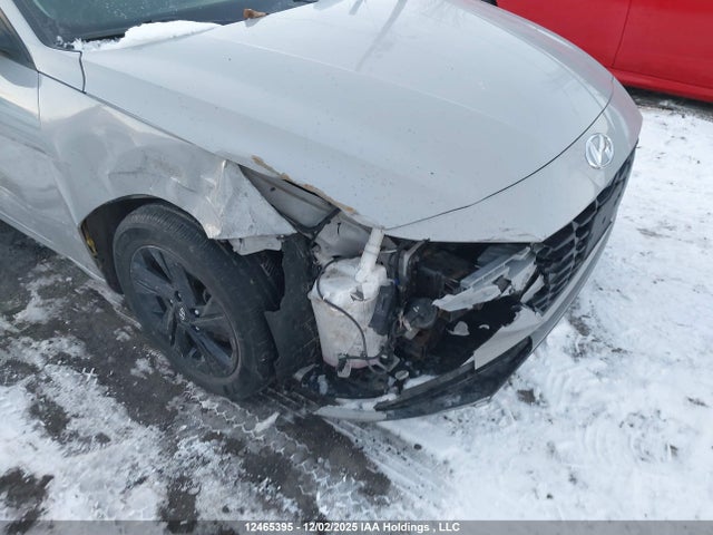 KMHLM4AGXMU072760 Hyundai Elantra Preferred Ivt