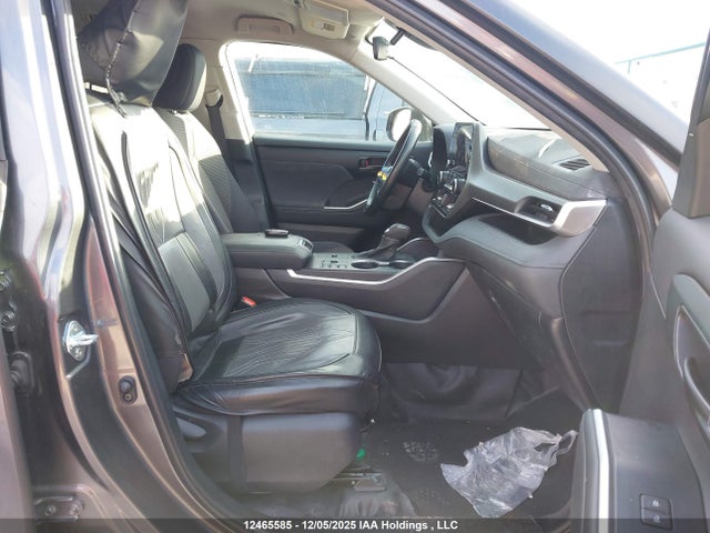 5TDBBRCH8RS605385 Toyota Highlander Hybrid Le