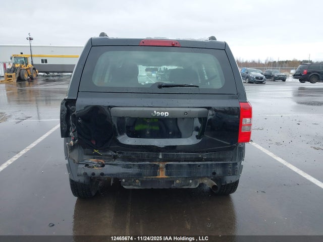 12465674 :رقم المزاد ، 1C4NJPAB4HD190689 vin ، 2017 Jeep Patriot Sport/north مزاد بيع