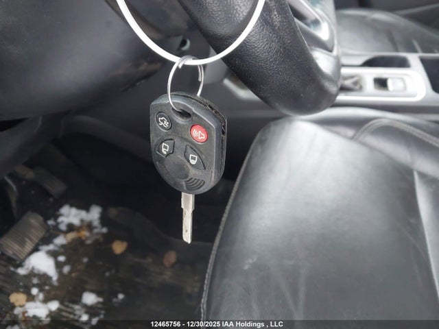 1FMCU9H99JUD39807 Ford ESCAPE SEL