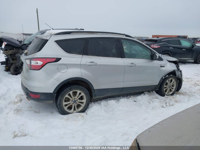 1FMCU9H99JUD39807 Ford ESCAPE SEL