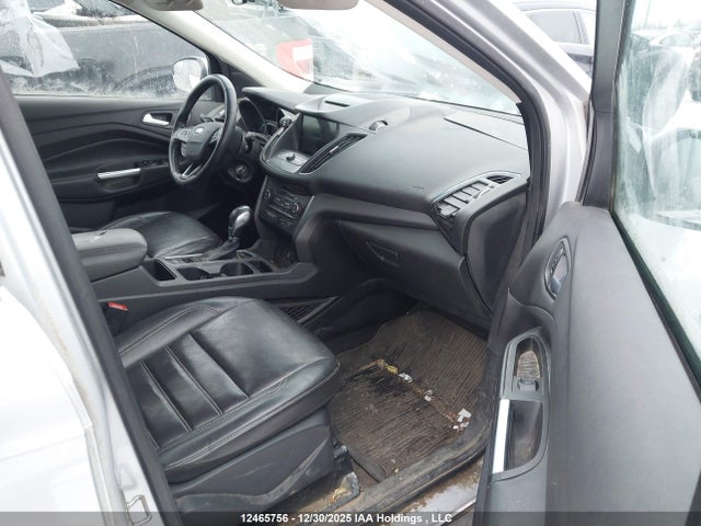1FMCU9H99JUD39807 Ford ESCAPE SEL