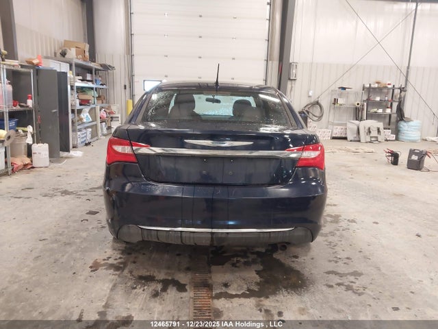 Chrysler 200 Touring 2014 1C3CCBBBXEN100989 Image 15