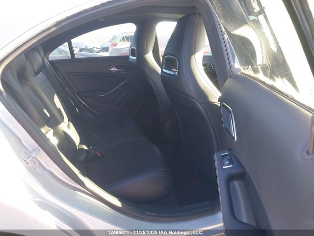 WDDSJ4GB3JN527349 Mercedes-Benz CLA 250 4MATIC