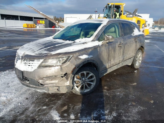 Lincoln MKC SELECT 2018 5LMCJ2D93JUL11746 Image 2