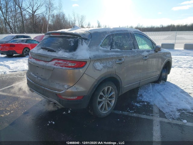 Lincoln MKC SELECT 2018 5LMCJ2D93JUL11746 Image 4