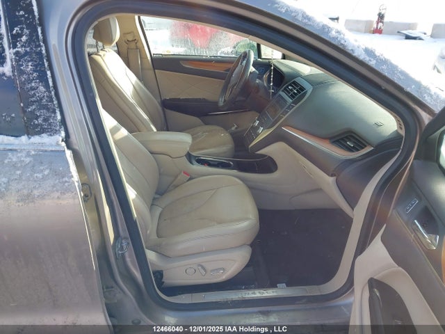 Lincoln MKC SELECT 2018 5LMCJ2D93JUL11746 Image 5