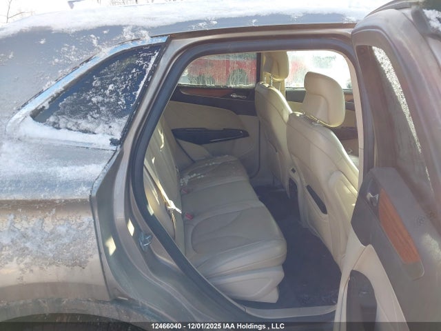 Lincoln MKC SELECT 2018 5LMCJ2D93JUL11746 Image 8