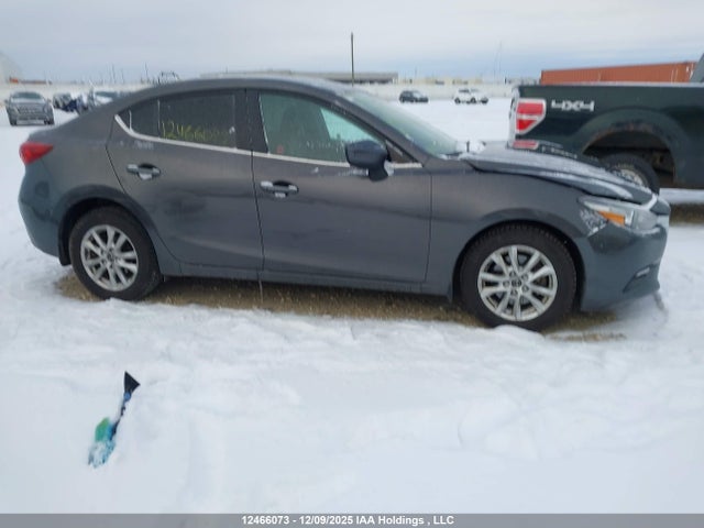 3MZBN1T78HM143650 Mazda Mazda3 Se
