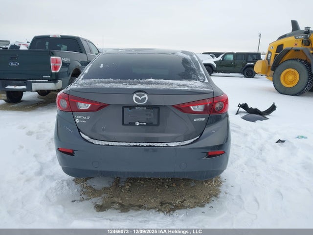 3MZBN1T78HM143650 Mazda Mazda3 Se