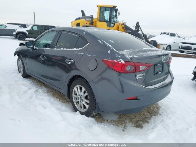 3MZBN1T78HM143650 Mazda Mazda3 Se