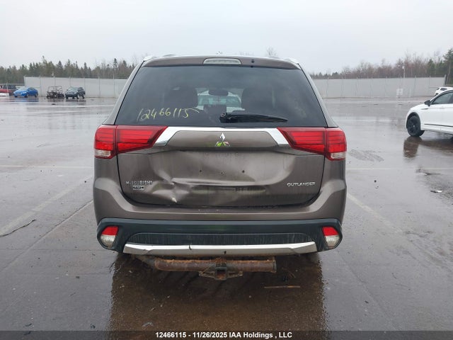JA4JZ3AXXGZ604629 Mitsubishi Outlander Se/sel
