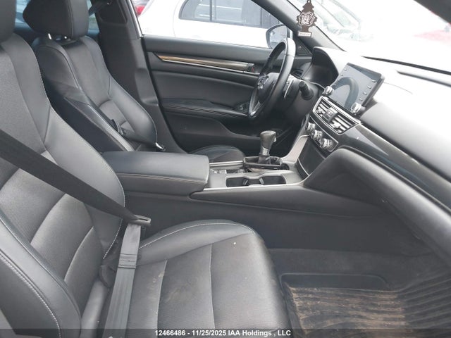 1HGCV1F31JA811437 Honda Accord Sport