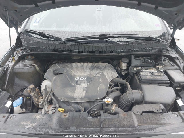 12466566 :رقم المزاد ، KMHCT5AE4FU214711 vin ، 2015 Hyundai Accent Gl مزاد بيع
