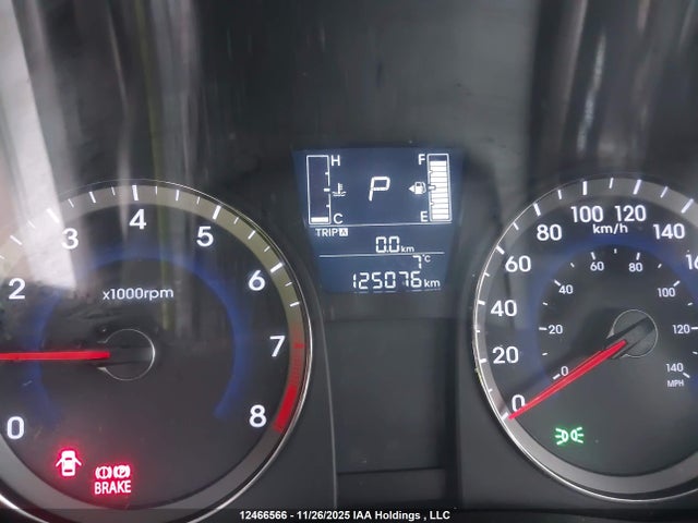 12466566 :رقم المزاد ، KMHCT5AE4FU214711 vin ، 2015 Hyundai Accent Gl مزاد بيع