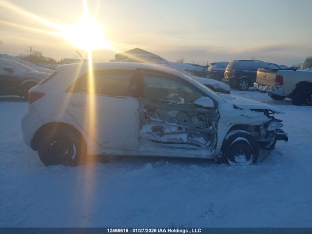 3KPA25AB6JE150098 KIA Rio