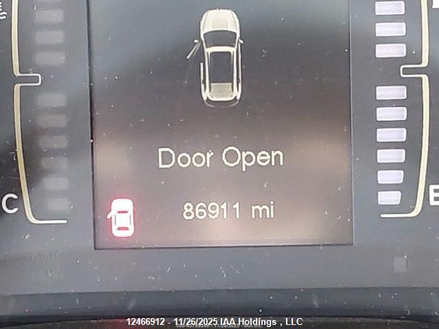 Jeep Cherokee Latitude 2014 1C4PJMCS6EW137688 Image 16