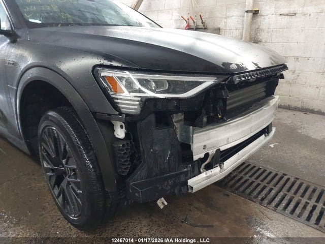 Audi Q8 E-tron 2024 WA1BABGE2RB013783 Image 22
