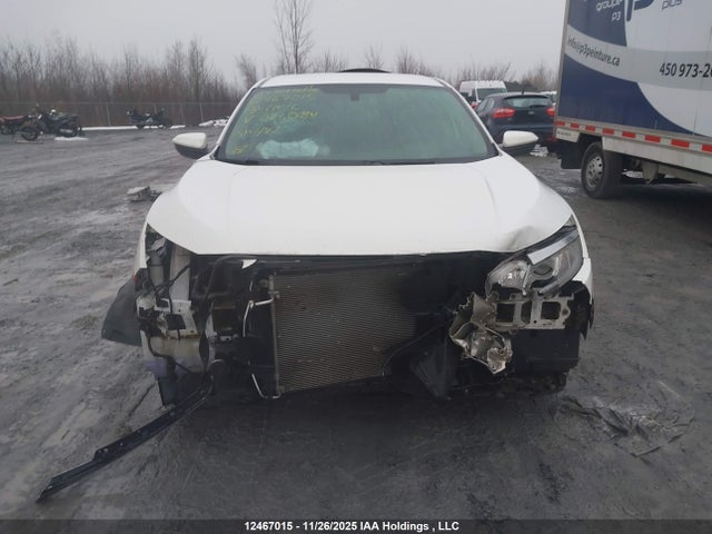 Продажа на аукционе авто 2018 Honda Civic Lx, vin: 2HGFC2F58JH026084, номер лота: 12467015