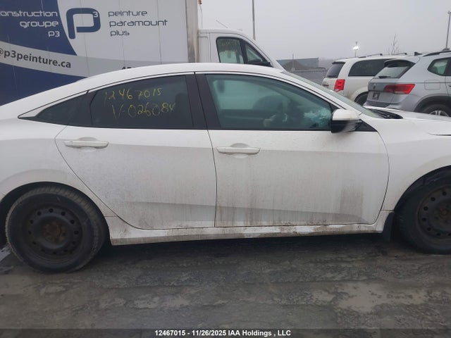 Продажа на аукционе авто 2018 Honda Civic Lx, vin: 2HGFC2F58JH026084, номер лота: 12467015