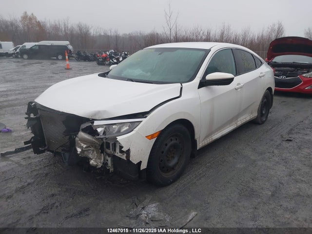 Продажа на аукционе авто 2018 Honda Civic Lx, vin: 2HGFC2F58JH026084, номер лота: 12467015