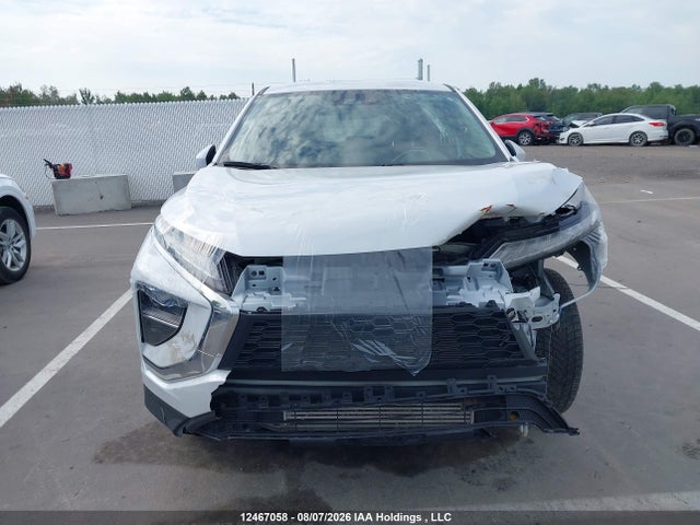 Mitsubishi Eclipse 2023 JA4ATUAA2PZ603848 Image 13