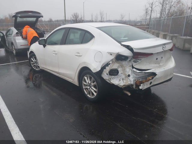 12467153 :رقم المزاد ، 3MZBM1V74FM198738 vin ، 2015 Mazda Mazda3 مزاد بيع