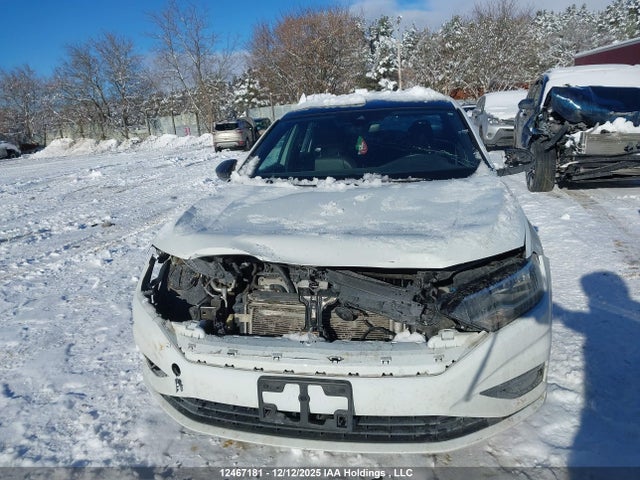 3VWE57BU4MM076305 Volkswagen JETTA SEL