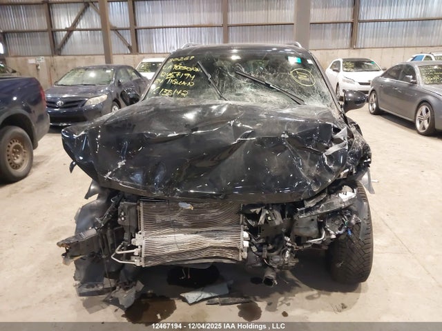 3VV4B7AX1RM138142 Volkswagen Tiguan Sel R-line Black