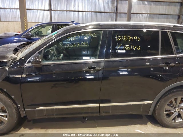 3VV4B7AX1RM138142 Volkswagen Tiguan Sel R-line Black