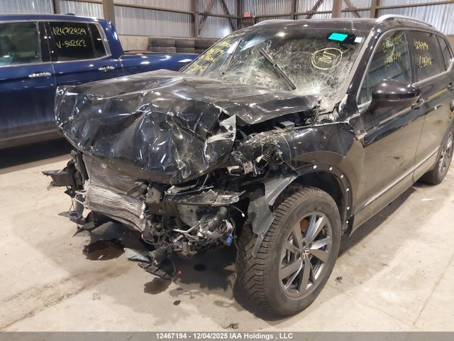 3VV4B7AX1RM138142 Volkswagen Tiguan Sel R-line Black