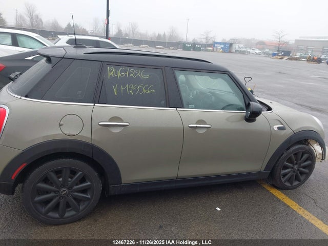 2020 Mini 5 Door Cooper მანქანა იყიდება აუქციონზე, vin: WMWXU7C07L2M25566, აუქციონის ნომერი: 12467226