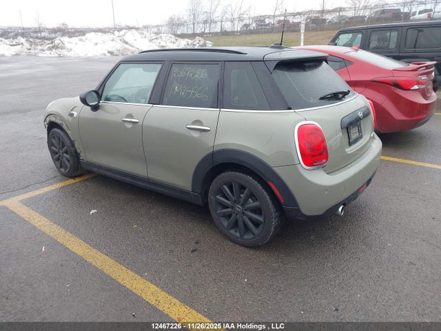 2020 Mini 5 Door Cooper მანქანა იყიდება აუქციონზე, vin: WMWXU7C07L2M25566, აუქციონის ნომერი: 12467226