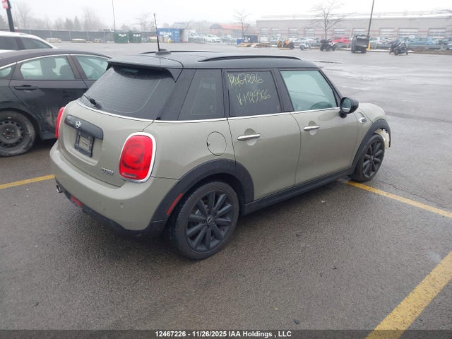 2020 Mini 5 Door Cooper მანქანა იყიდება აუქციონზე, vin: WMWXU7C07L2M25566, აუქციონის ნომერი: 12467226