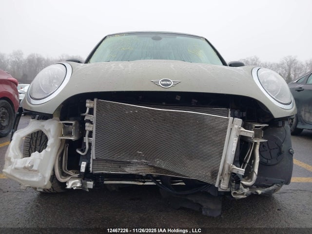 2020 Mini 5 Door Cooper მანქანა იყიდება აუქციონზე, vin: WMWXU7C07L2M25566, აუქციონის ნომერი: 12467226