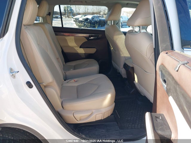 Toyota Highlander Platinum 2020 5TDFZRBH6LS037692 Image 8
