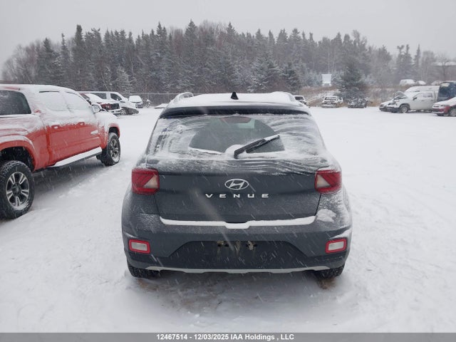 Hyundai Venue Ultimate With Black Interior 2020 KMHRC8A39LU018401 Image 16