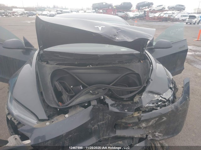 5YJ3E1EB3RF850931 Tesla MODEL 3