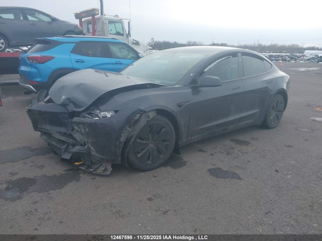 5YJ3E1EB3RF850931 Tesla MODEL 3