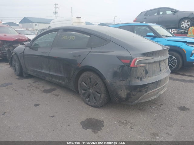 5YJ3E1EB3RF850931 Tesla MODEL 3