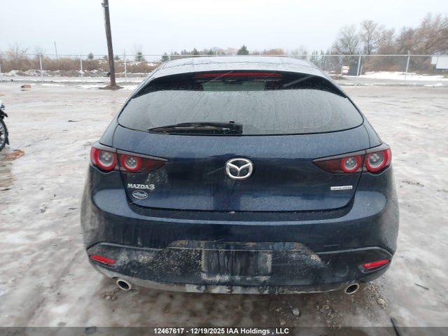 JM1BPAK71L1166496 Mazda 3 Gx