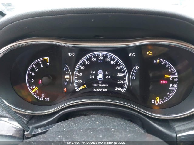 1C4RJFCG2HC922490 Jeep Grand Cherokee Overland