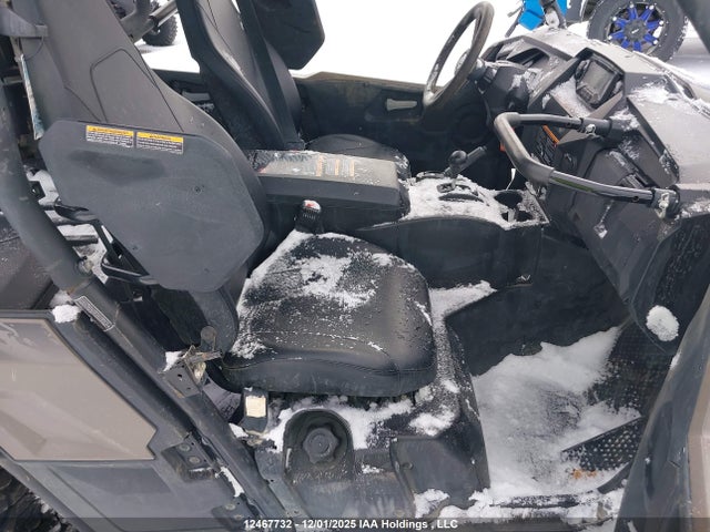 5Y4AN14W7RA301387 Yamaha Yxf850 Es