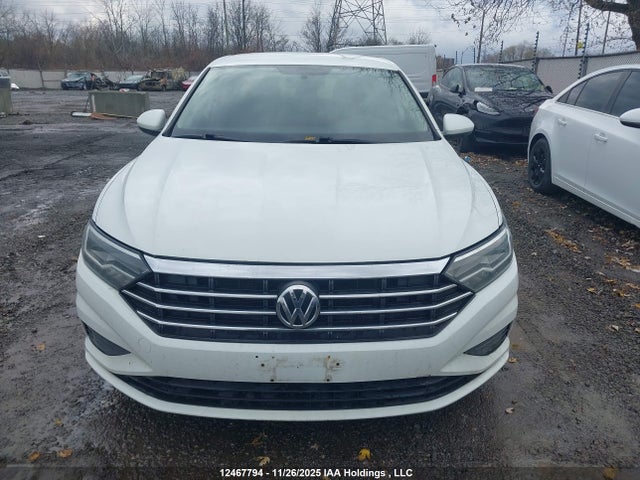 12467794 :رقم المزاد ، 3VWC57BU1KM051091 vin ، 2019 Volkswagen Jetta مزاد بيع