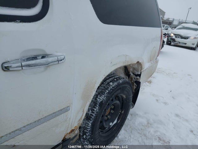 Продаж на аукціоні авто 2013 Gmc Yukon Xl 1500 Denali, vin: 1GKS2MEF5DR182047, номер лоту: 12467798